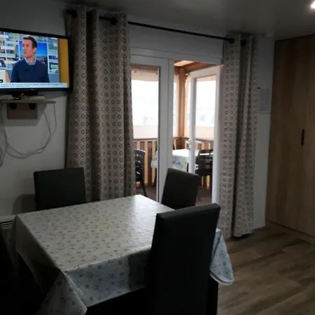 مكان تخييم Contis